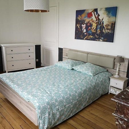 Luton Chic Apartment Reims Bagian luar foto