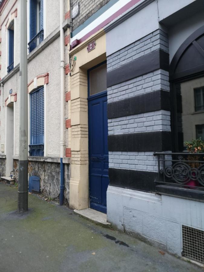 Luton Chic Apartment Reims Bagian luar foto