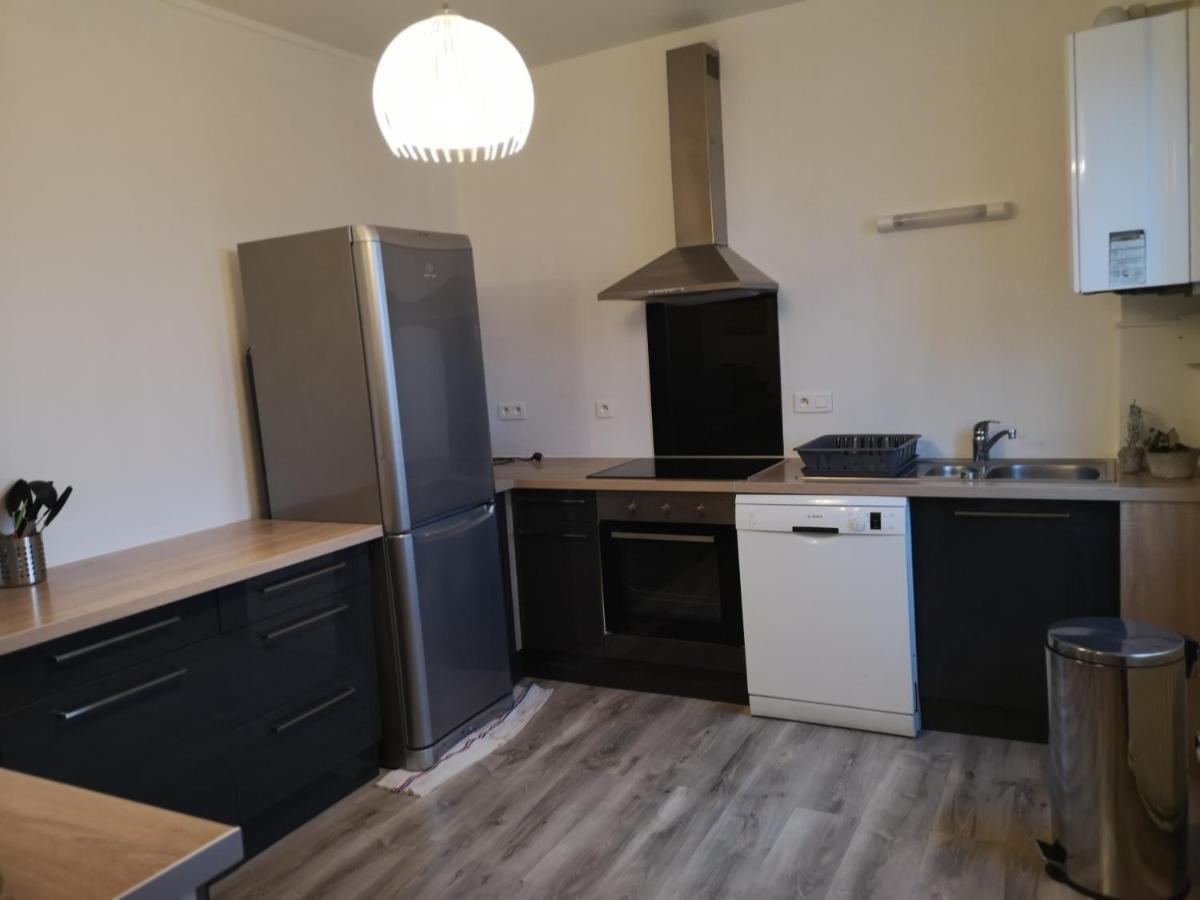 Luton Chic Apartment Reims Bagian luar foto